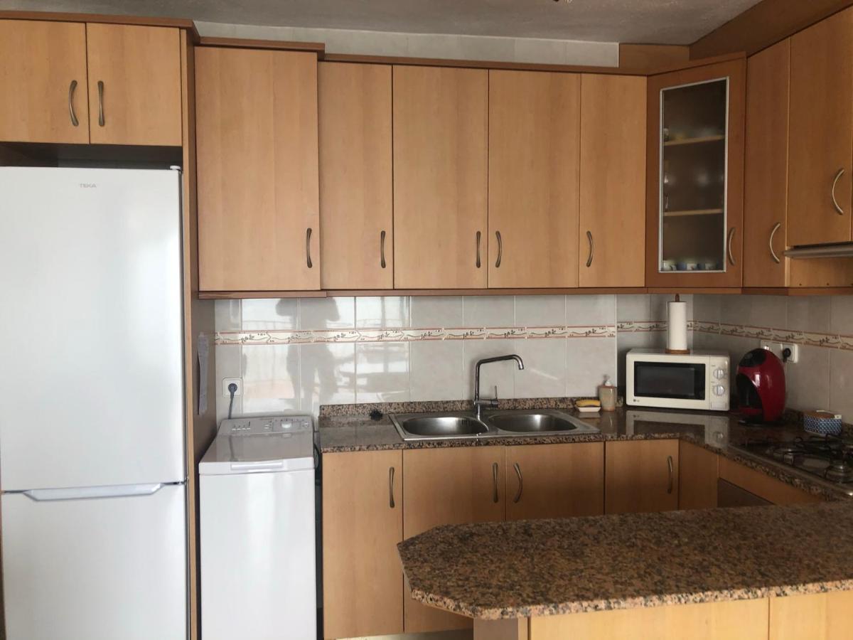 Apartamento en primera línea de mar Sant Carles de la Ràpita Exterior foto