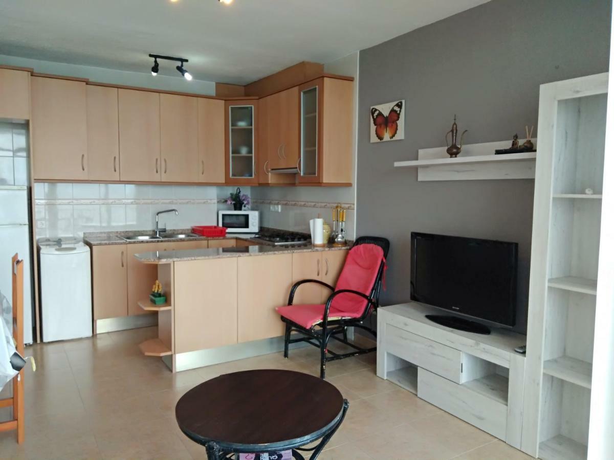 Apartamento en primera línea de mar Sant Carles de la Ràpita Exterior foto
